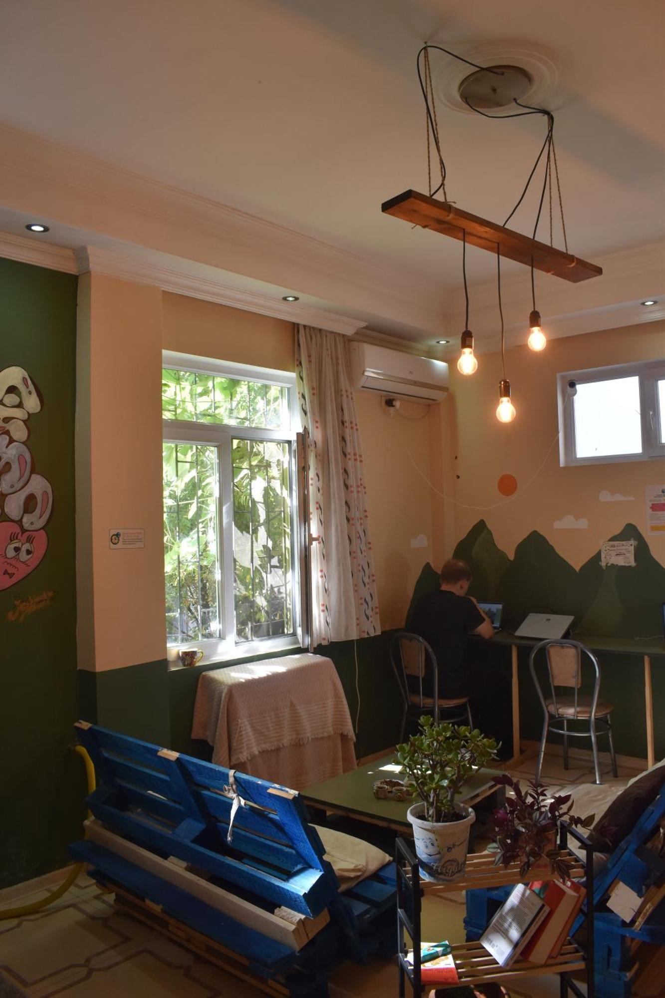 Harmony Backpackers Hostel Batumi Pokoj fotografie